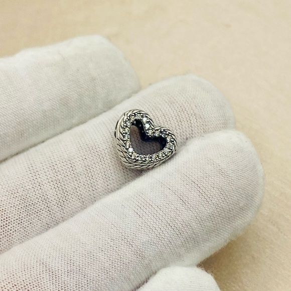 EUC Pandora 799100C01 Sterling Silver Snake Chain Pattern Open Heart Charm w/ CZ